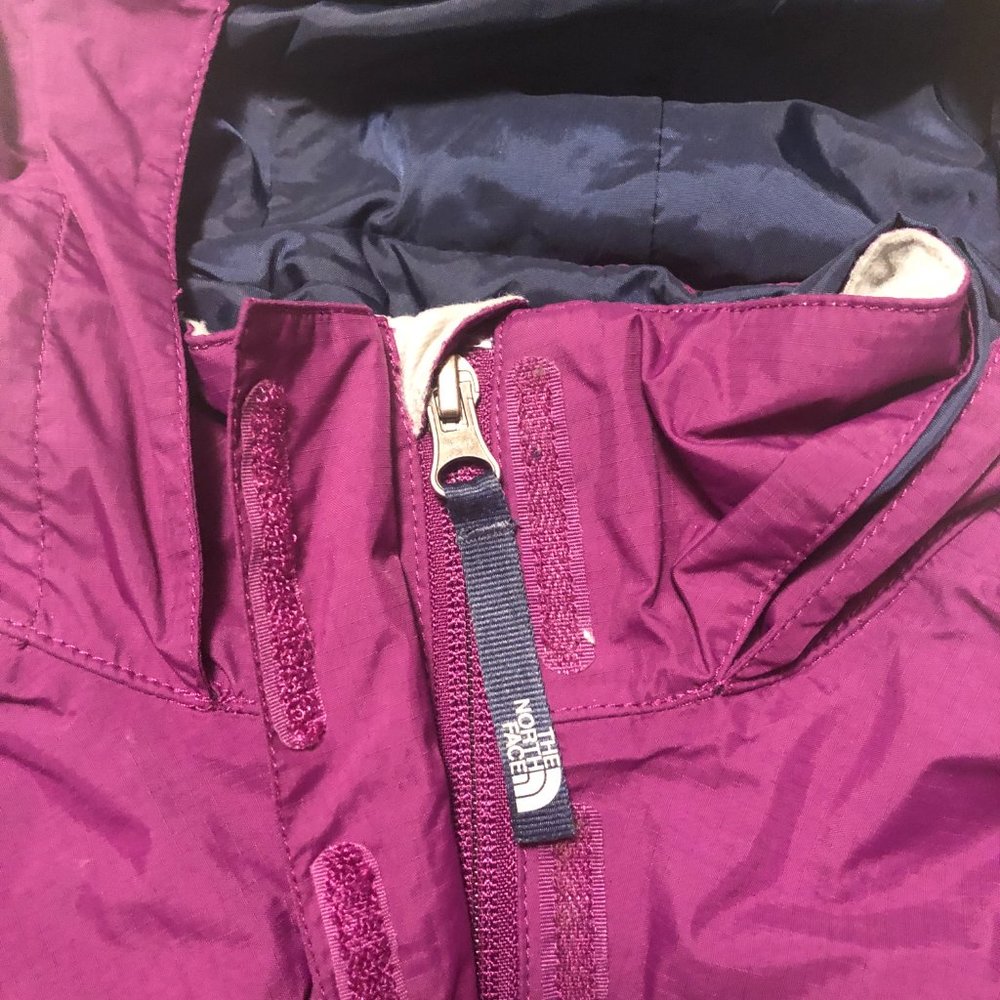 The North Face Rain Jacket Girls size Large (14/16) EUC - Picture 4 of 14